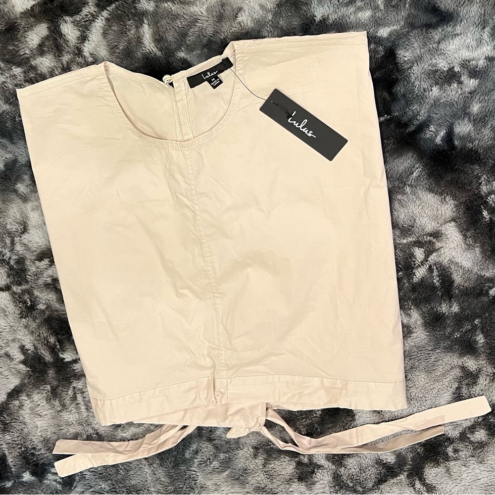 Lulu’s Short Sleeve Drawstring Crop Top - Picture 4 of 5